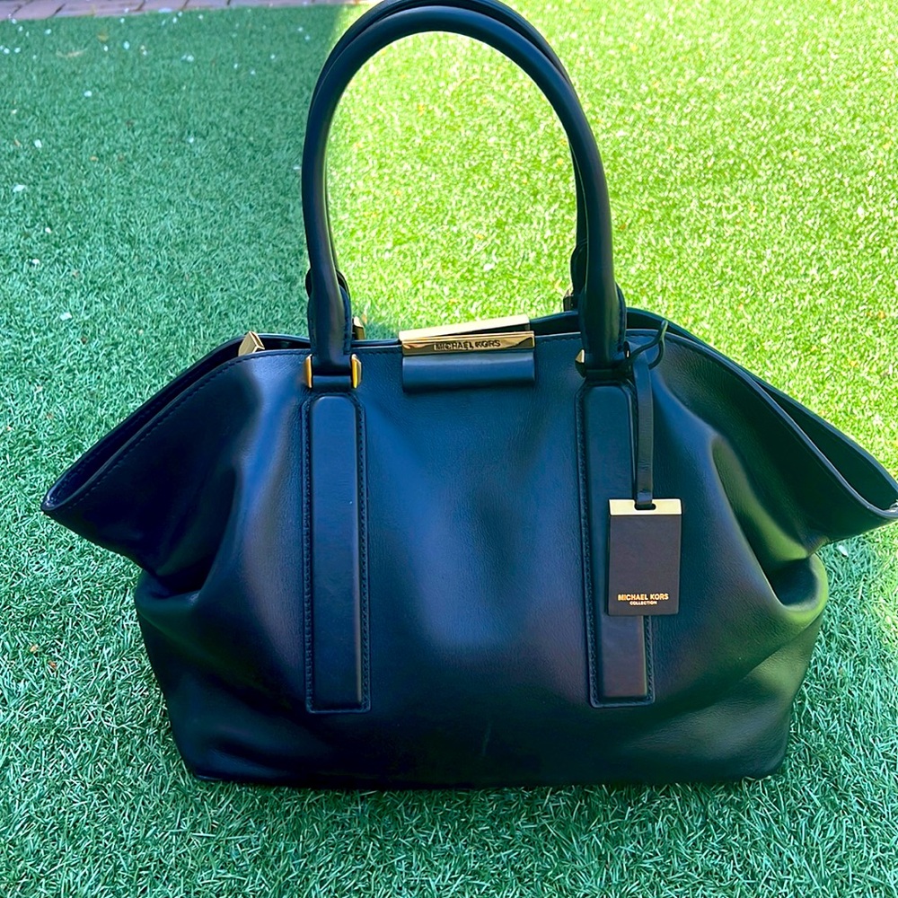 MIchael Kors Collection bag